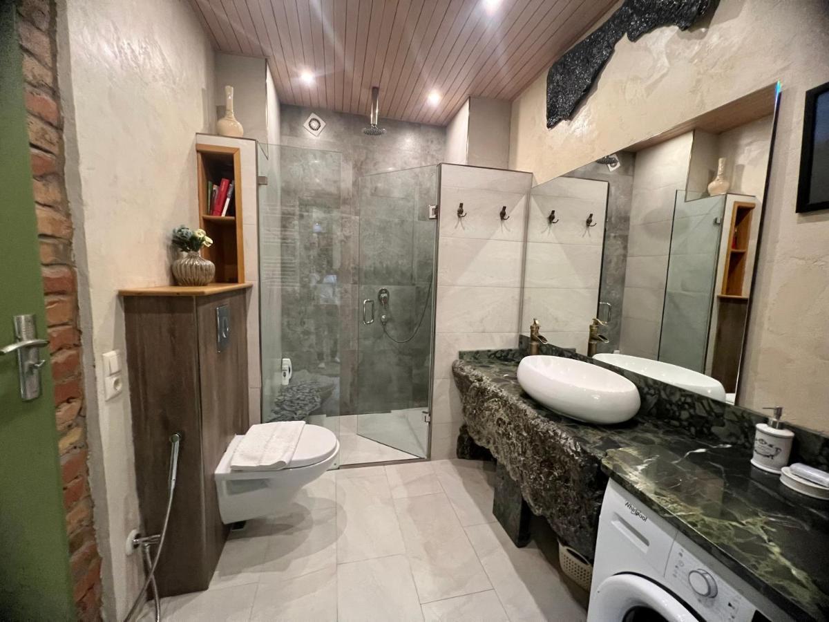 T2&T3 Apartments Levanto Tbilisi Eksteriør bilde